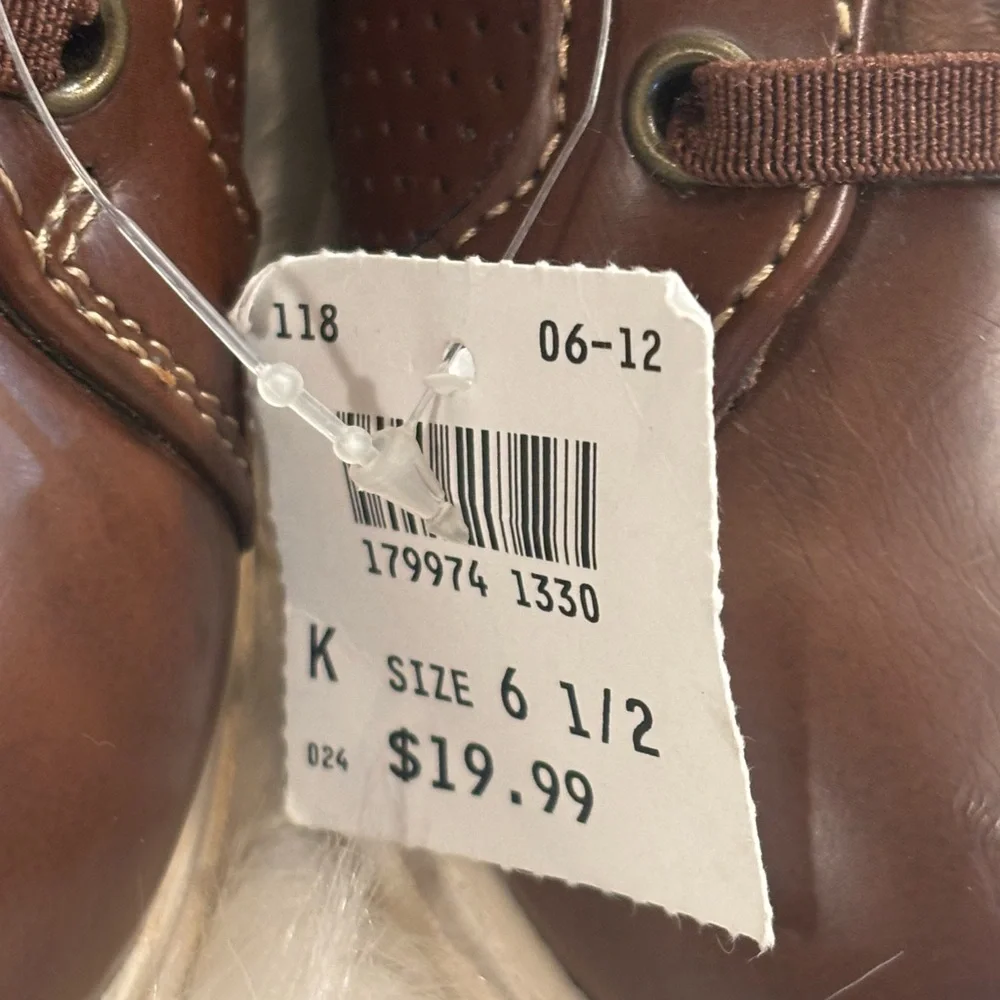 Kids American Eagle Brown Shoes Size 6.5 NEW